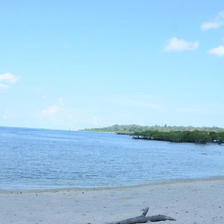 Coconhuts Beach Resort Lakshmanpur Exterior foto