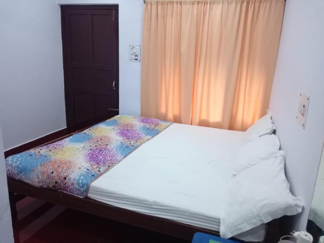 Coconhuts Beach Resort Lakshmanpur Exterior foto