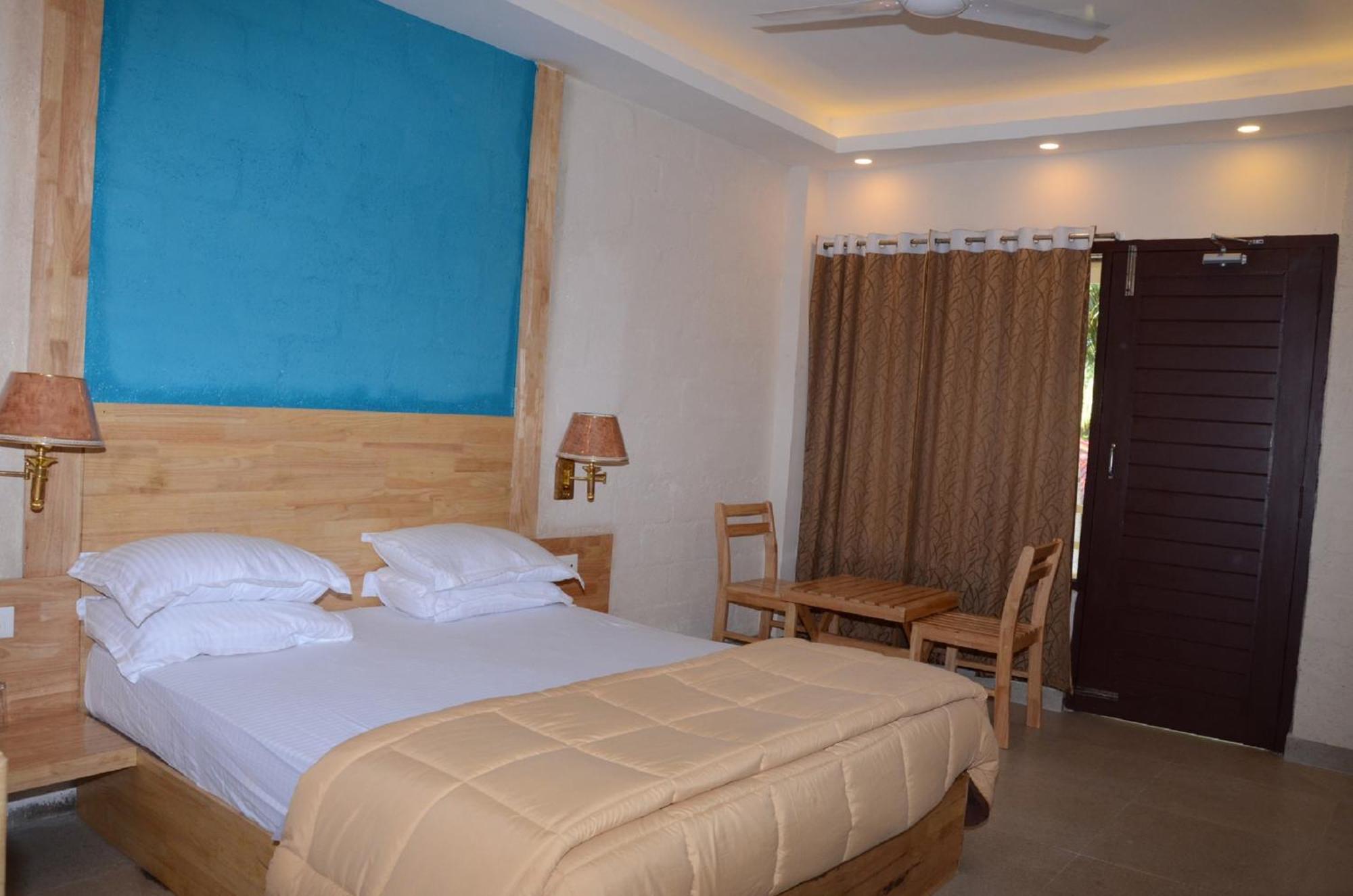 Coconhuts Beach Resort Lakshmanpur Exterior foto