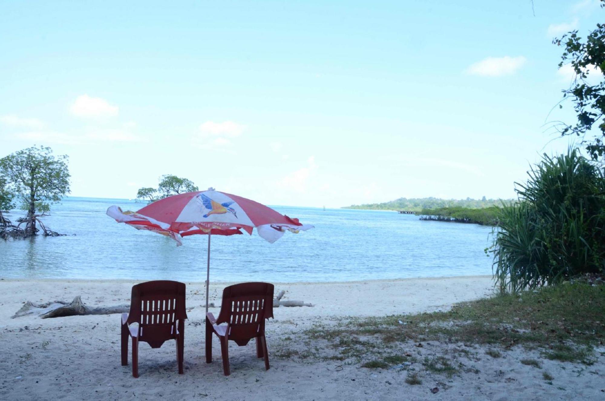 Coconhuts Beach Resort Lakshmanpur Exterior foto
